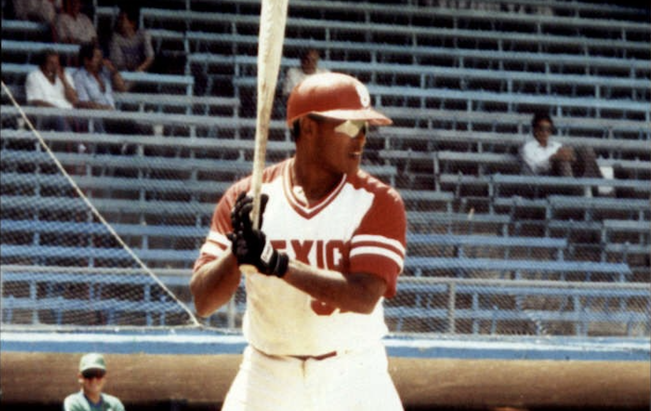 BERNIE TATIS JUGÓ LAS 9 POSICIONES  Y ADEMÁS SE LLEVÓ EL SALVAMENTO