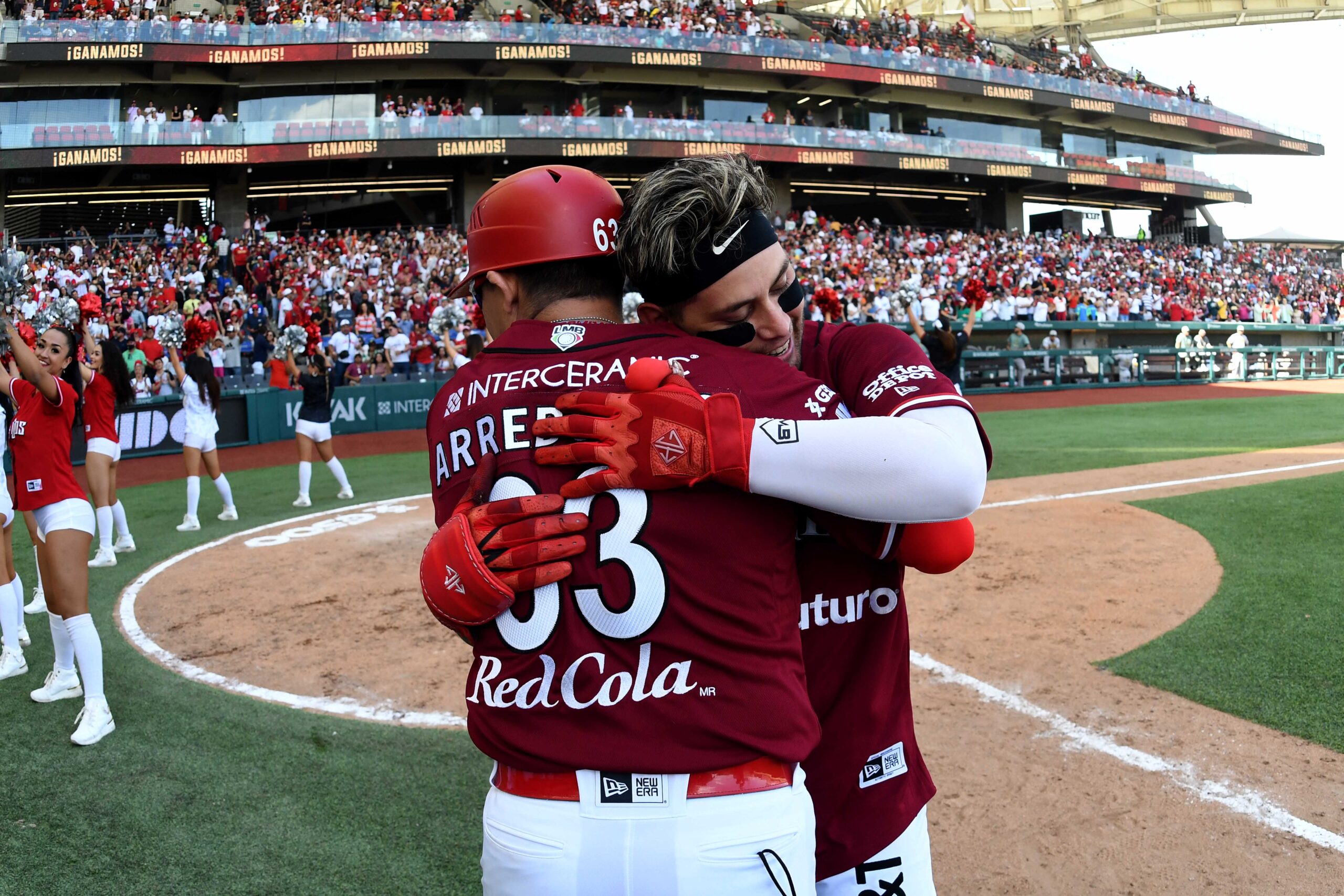GAMBOA DEJÓ A LOS PERICOS EN EL TERRENO Y EL MÉXICO SE LLEVÓ LA SERIE