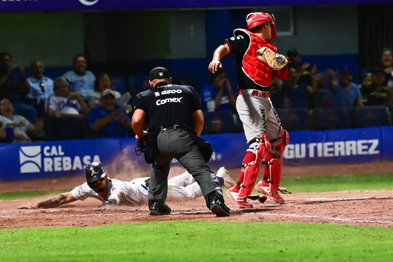 ACEREROS SE LLEVA LA SERIE EN CASA