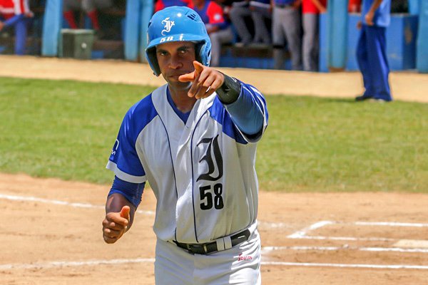 ¡MVP cubano es de Diablos! Lisbán Correa viene a blindar la alineación