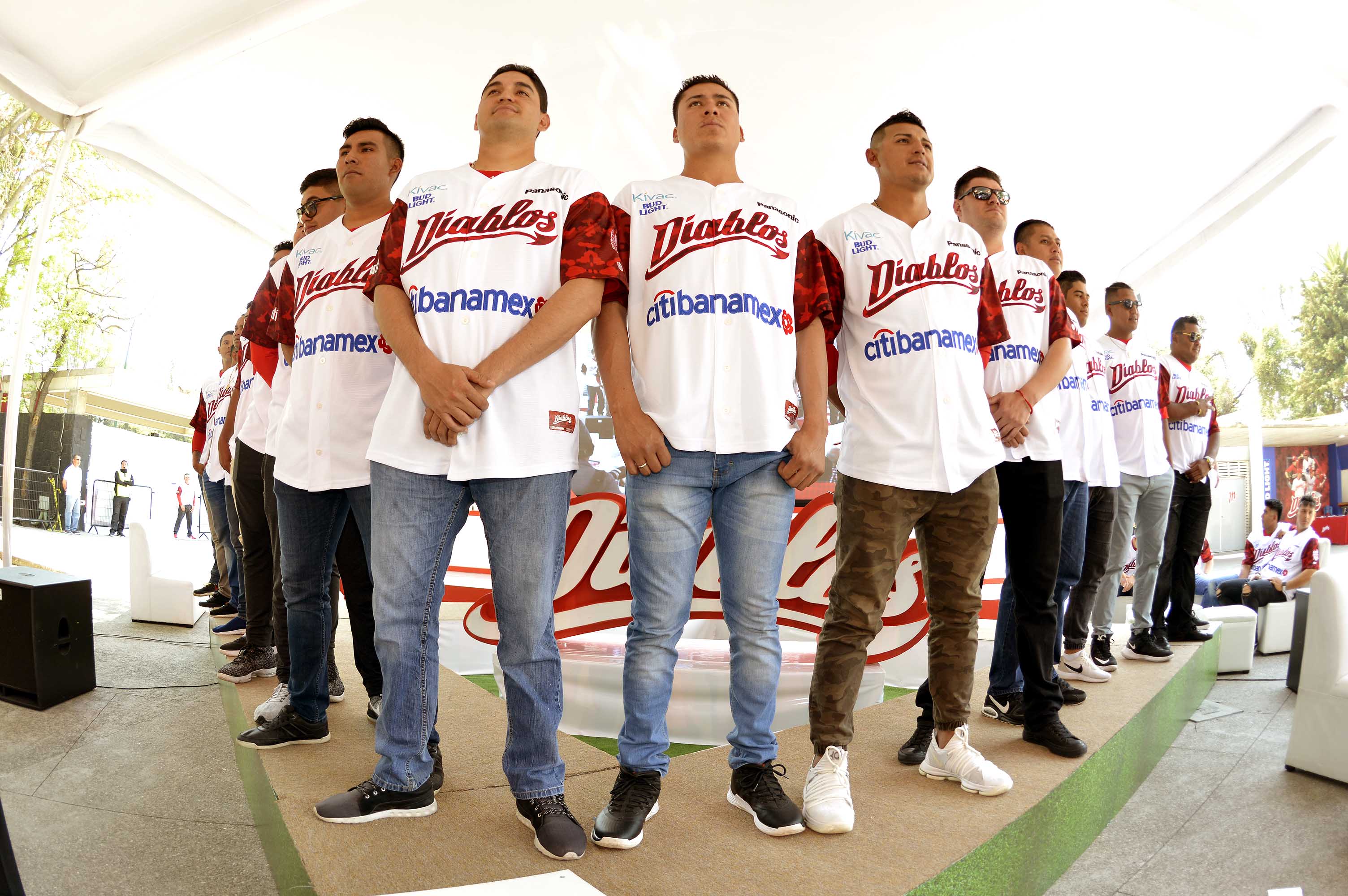LOS DIABLOS ROJOS DEL MÉXICO, SE PRESENTARON A LOS MEDIOS DE COMUNICACIÓN
