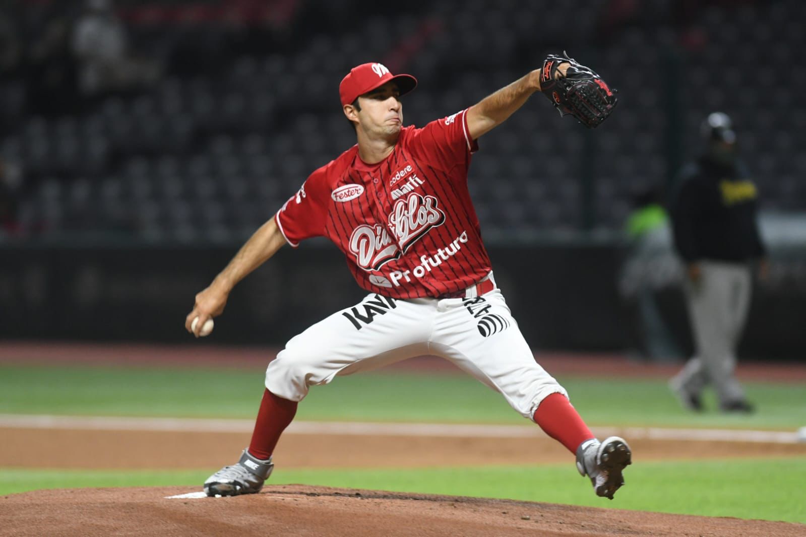 CON SÓLIDO PITCHEO, LOS DIABLOS ROJOS VENCEN A LOS PERICOS