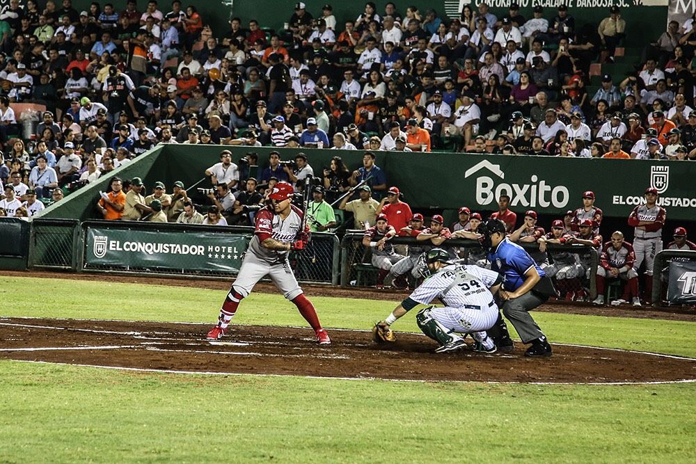 SE DISPUTÓ EL 1RO DE LA SERIE DIABLOS VS LEONES EN EL KUKULKÁN