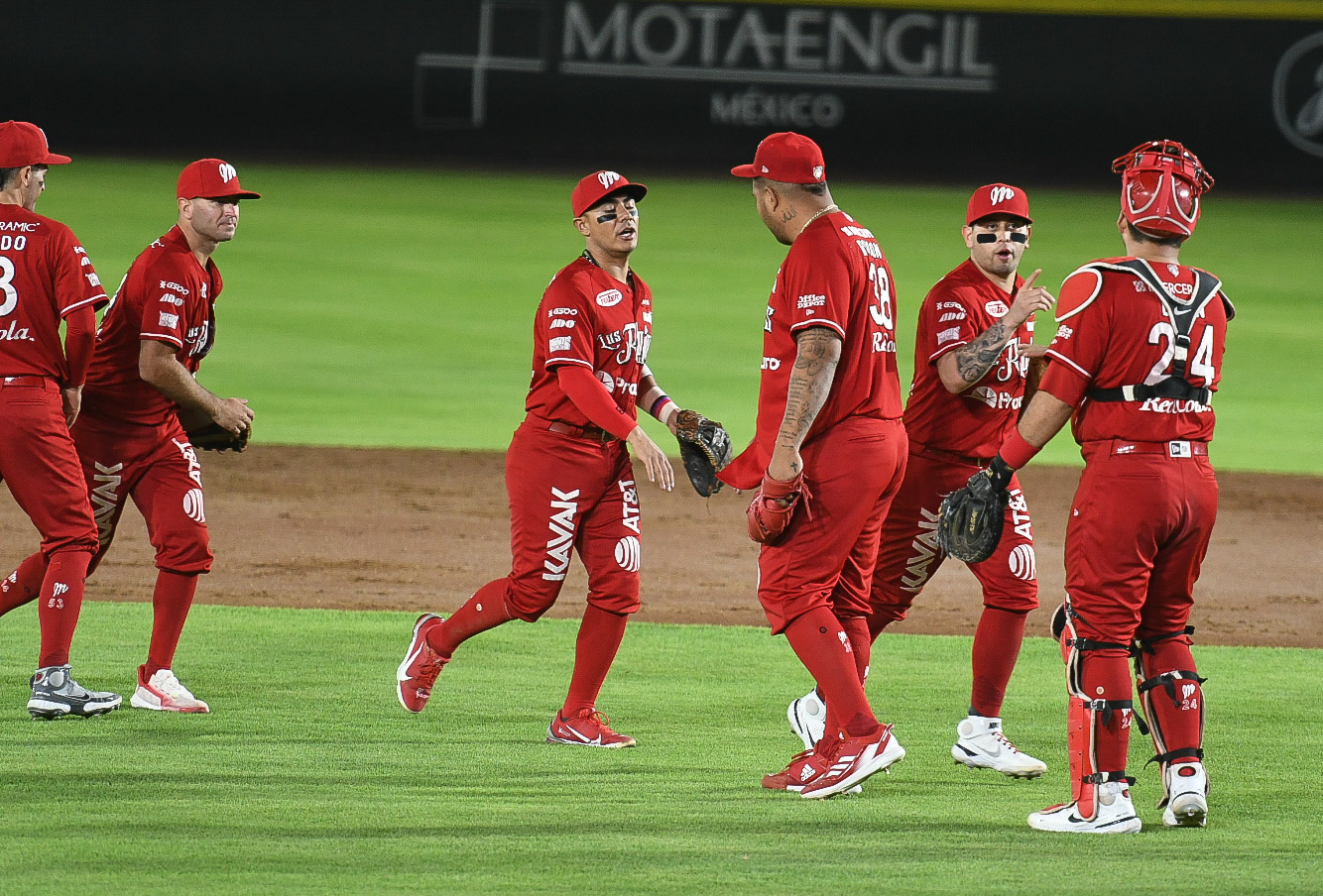 CON GRAN PITCHEO DE SOSA, DIABLOS GANA LA SERIE EN PUEBLA