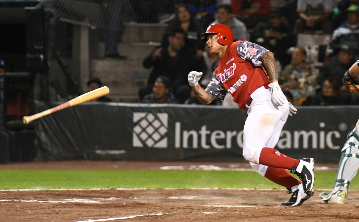 EL MÉXICO PEGA PRIMERO AL GANAR 8-4 A PUEBLA