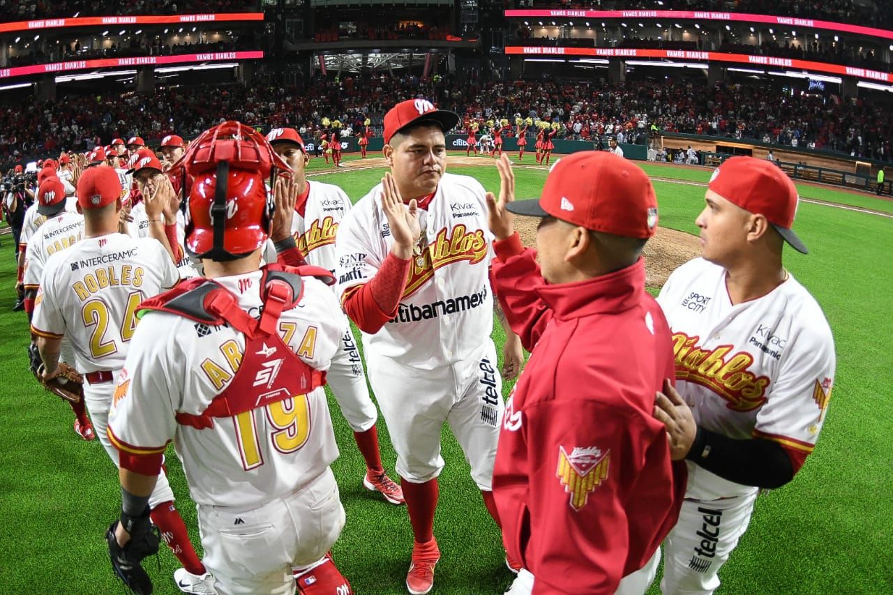 1ER JUEGO EN LA HISTORIA DE LMB DEL ESTADIO ALFREDO HARP HELÚ, TIGRES VS DIABLOS