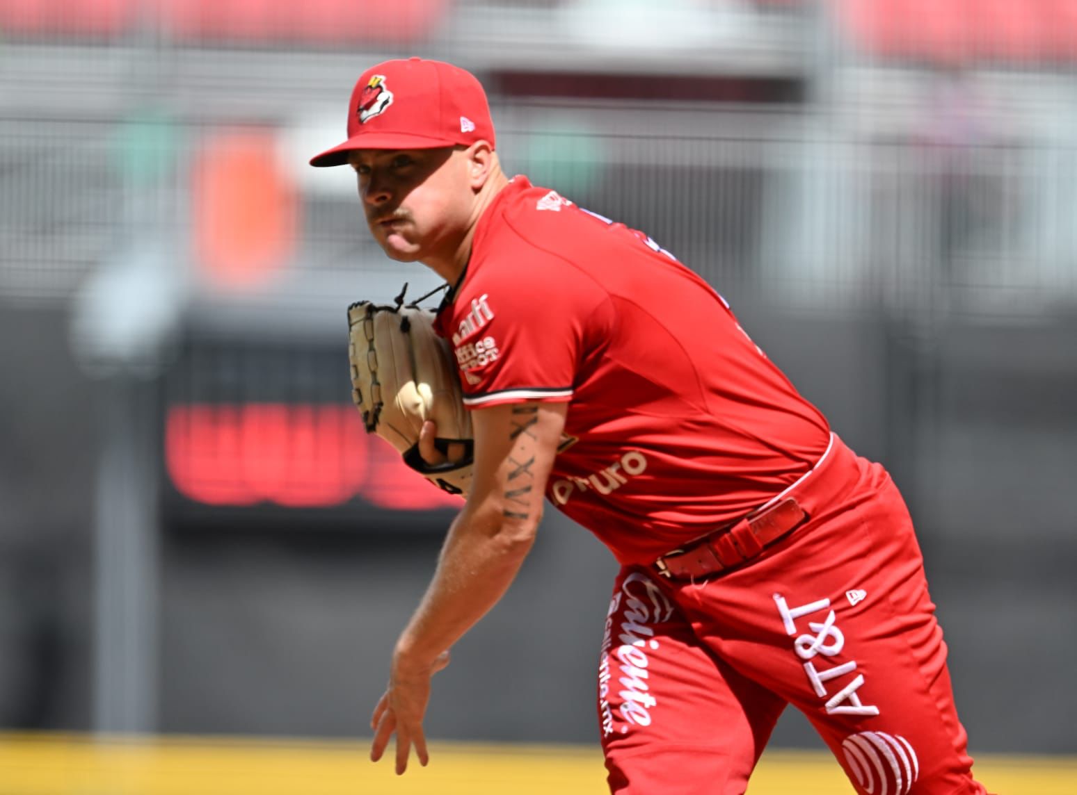 ABRIDOR STEVE MOYERS REGRESA A DIABLOS ROJOS EN 2024