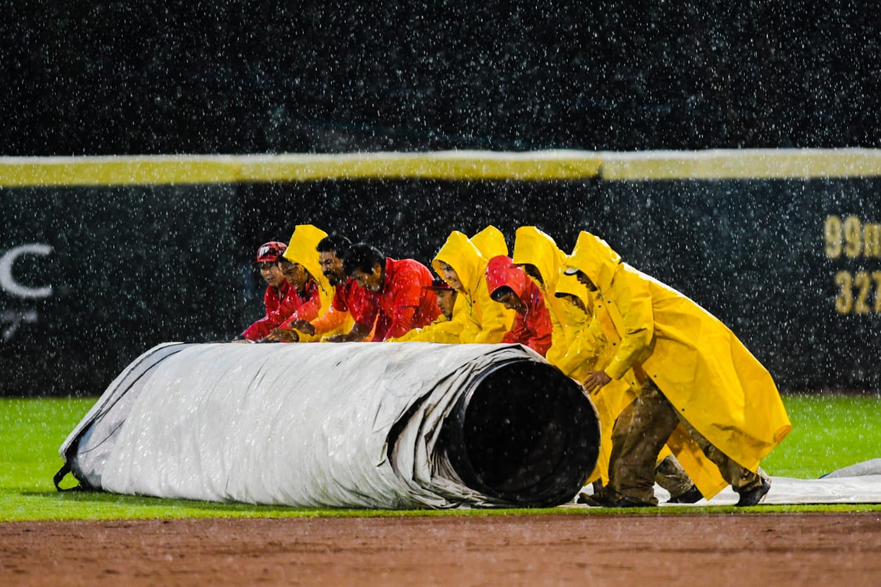 CANCELADO POR LLUVIA EL 3RO DE LA SERIE 