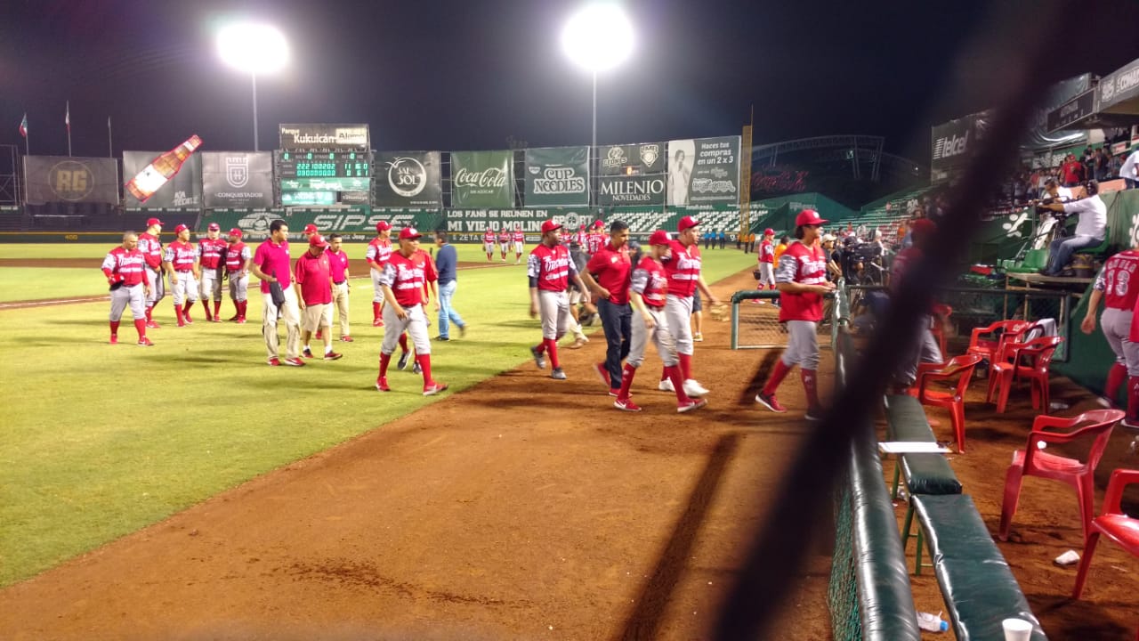 DESPERTÓ LA OFENSIVA ESCARLATA Y GRAN SALIDA DE JOHNSON, EL MÉXICO GANÓ 11-0 