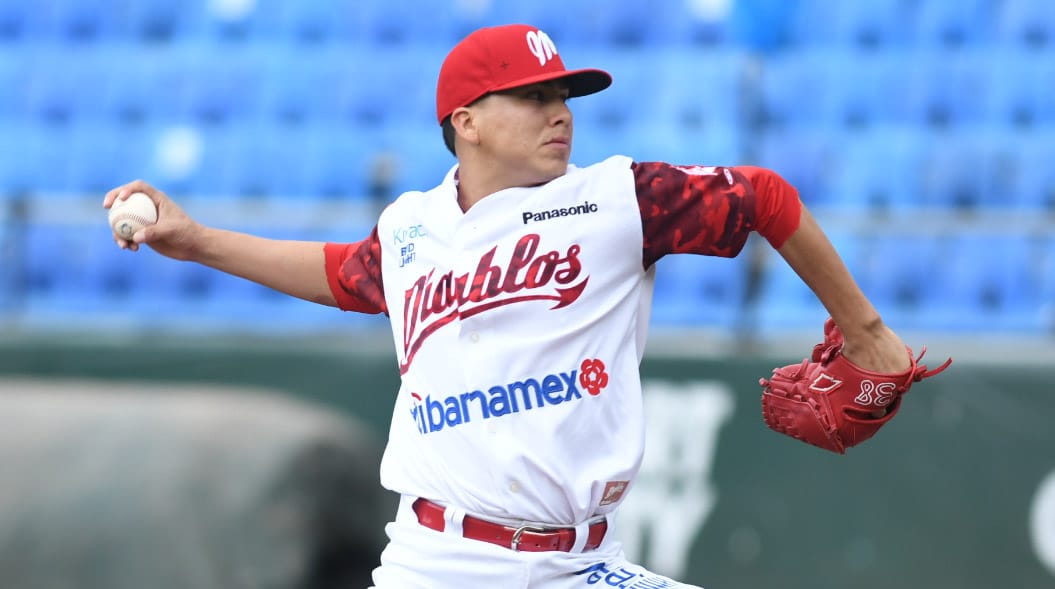 DE LA MANO DE OCTAVIO ACOSTA, EL MÉXICO SE LLEVA JUEGO Y SERIE