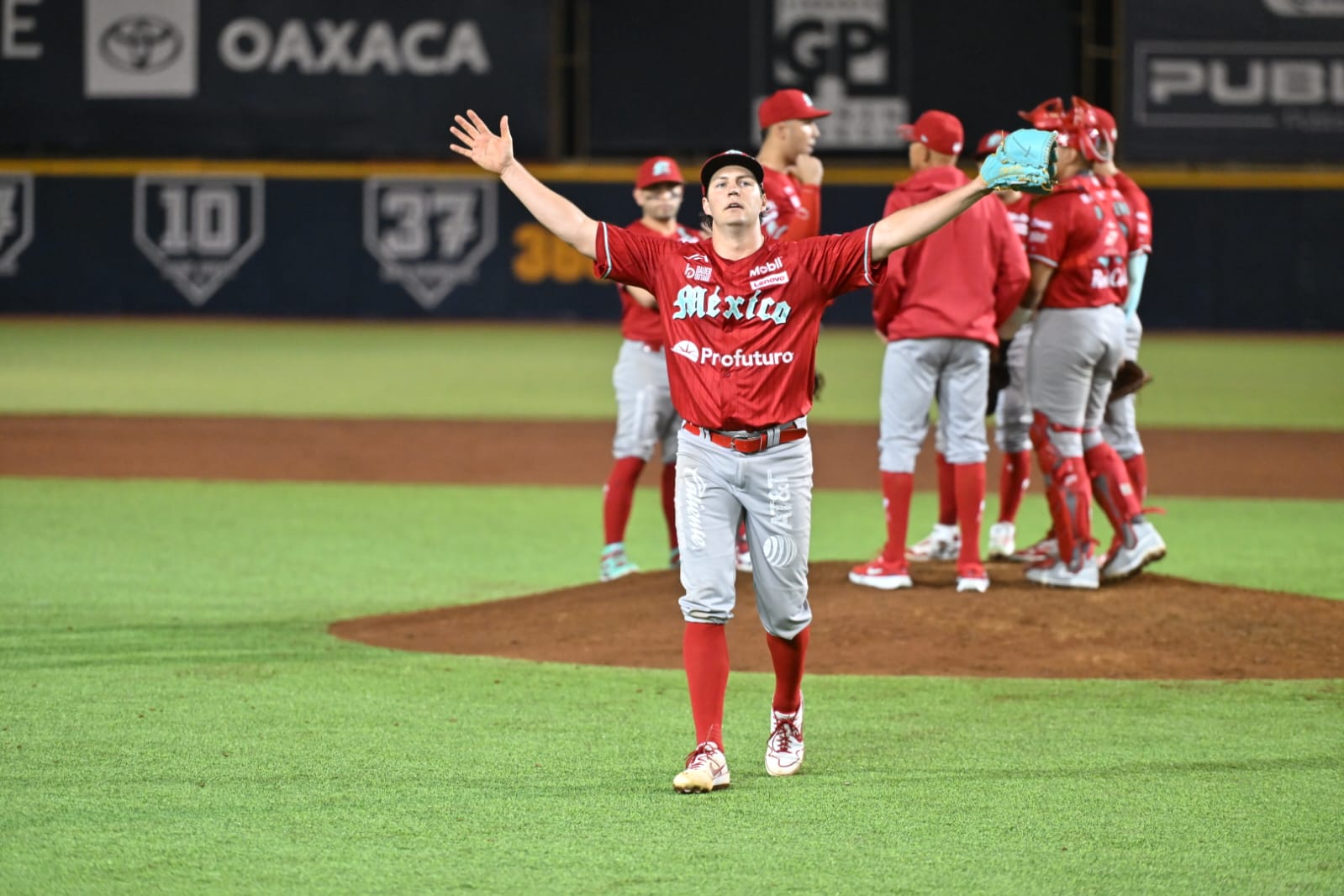 TREVOR BAUER ROMPE MARCA DE PONCHES EN UN JUEGO EN LA HISTORIA DE LA LIGA MEXICANA DE BEISBOL*
