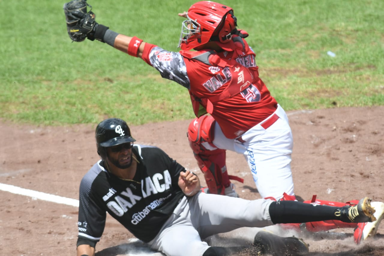 GUERREROS EMPATÓ LA SERIE AL GANAR 13-3 AL MÉXICO 