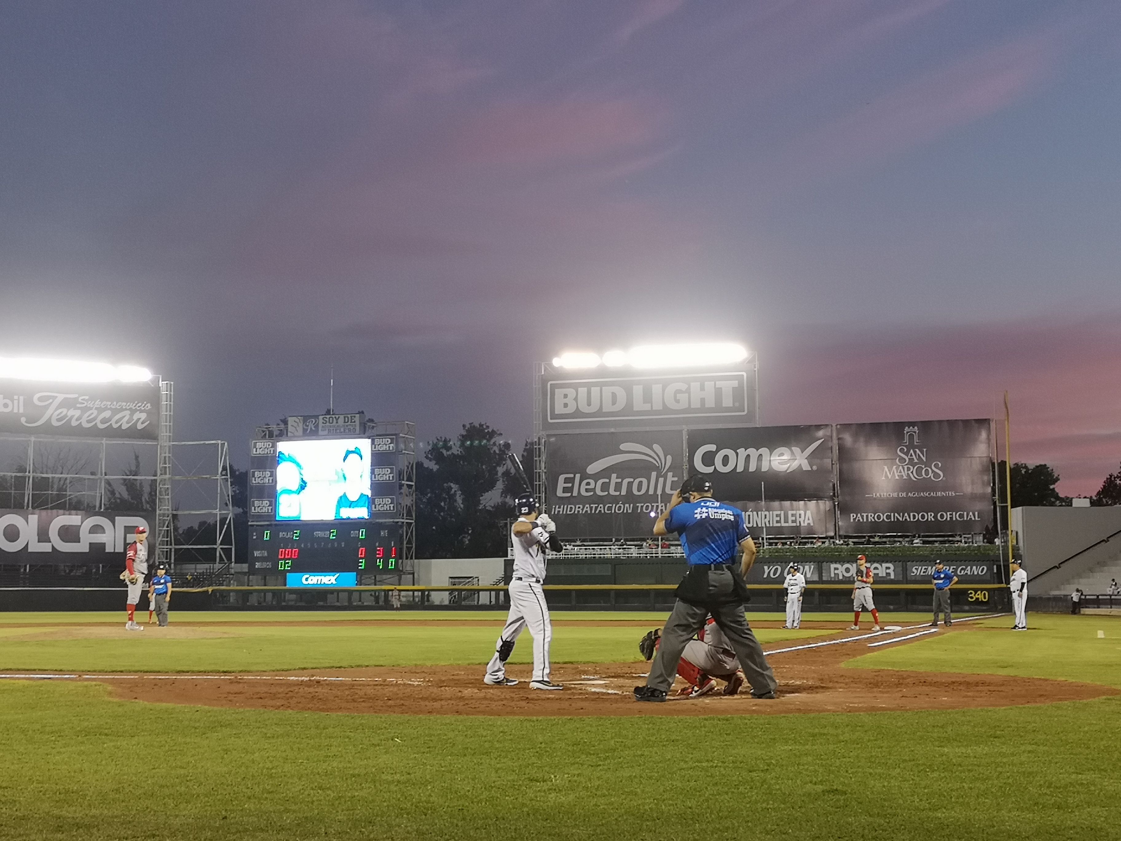RIELEROS RESCATÓ EL ÚLTIMO DE LA SERIE AL GANAR 5-4