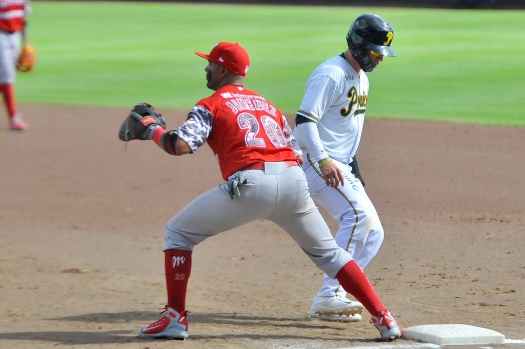 EL MÉXICO EMPATÓ LA SERIE Y ASENCIO LLEGÓ A 27 JUEGOS CONECTANDO DE HIT