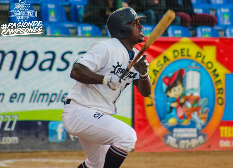LOS LIDERES MARINEROS PISCAN EL PRIMERO DE LA SERIE