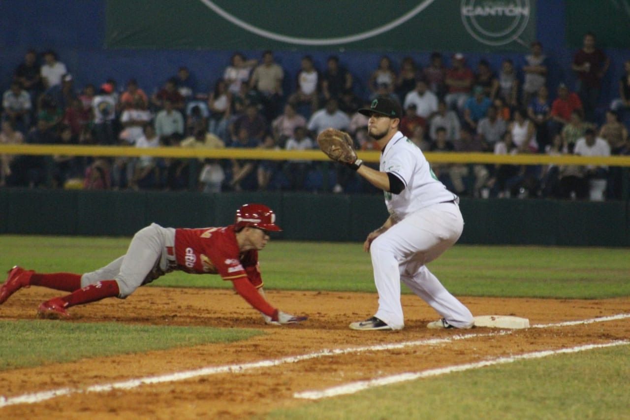 OLMECAS SE LLEVÓ EL 1RO DE LA SERIE EN TABASCO 8-3