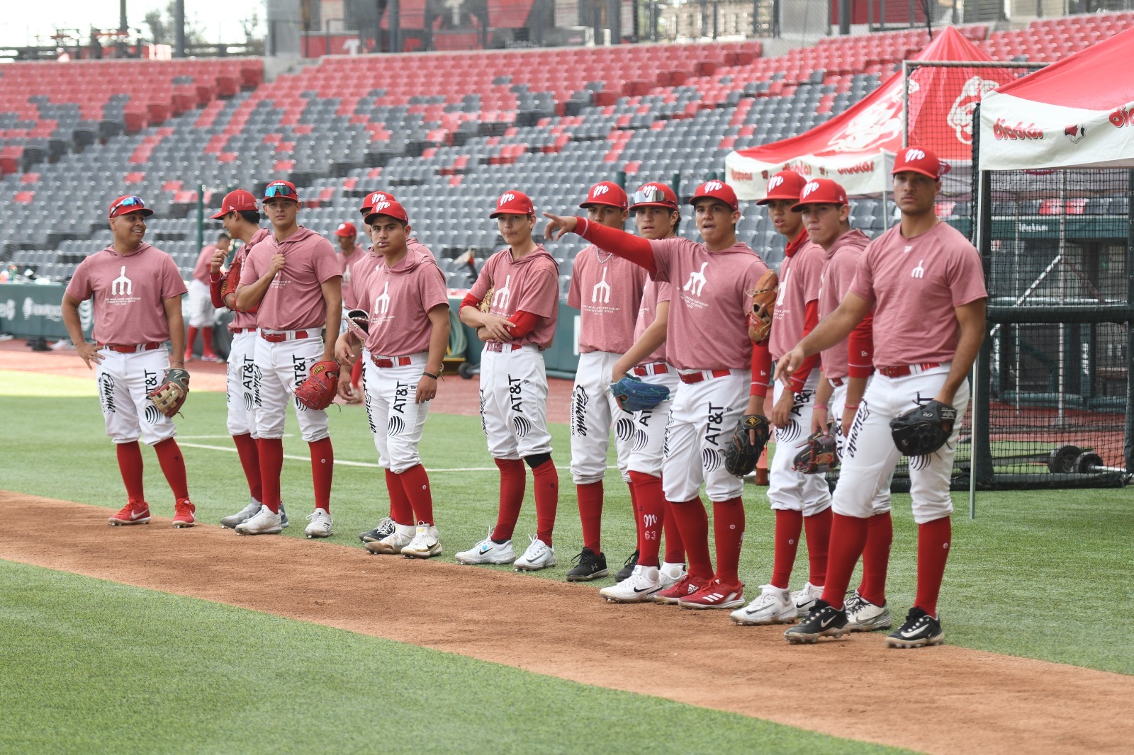 EL PITCHEO TIENE UNA GRAN SOLIDEZ”: SERGIO VALENZUELA, COACH DE PITCHEO LIGA INVERNAL