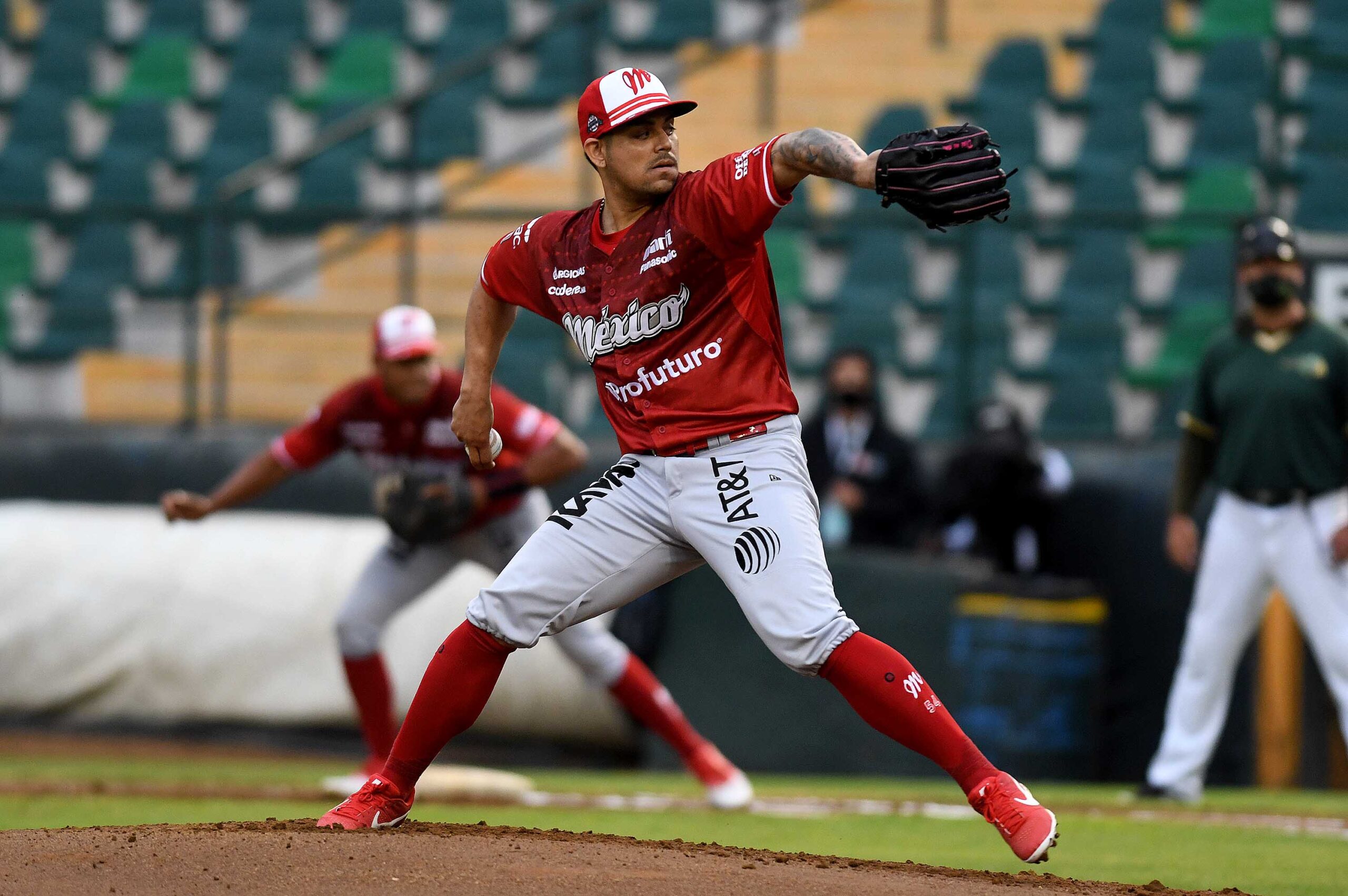 Presentación de Roberto Osuna en la “Batalla de Leyendas”.