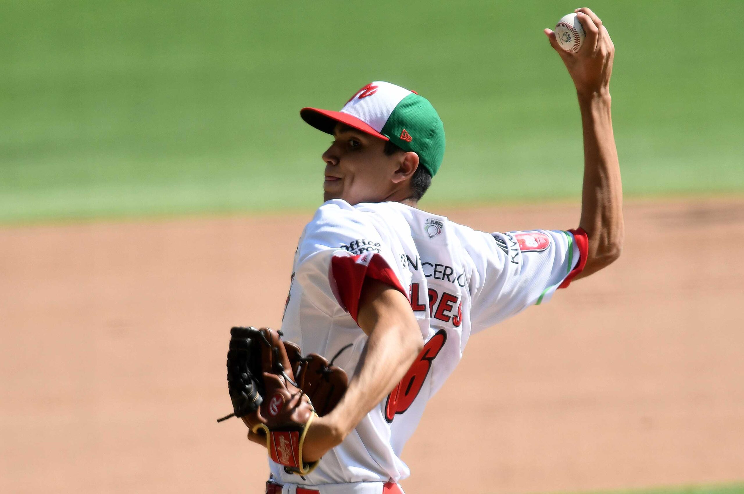 TREMENDO DUELO EL 2DO DE LA SERIE Y GANÓ JOSÉ LUIS SANDOVAL 1-0