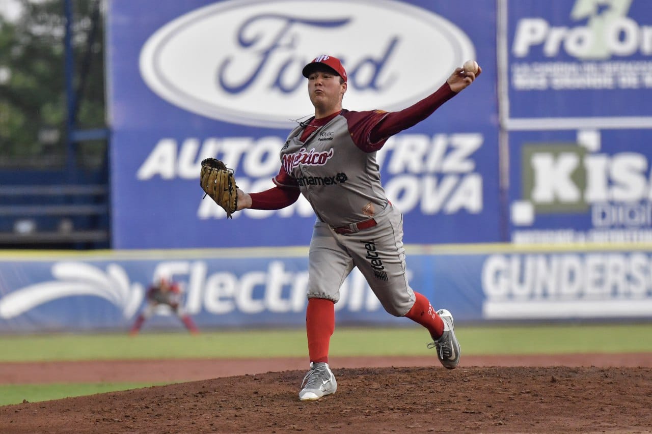 LOS PERICOS DE PUEBLA Y DIABLOS ROJOS FRENTE A FRENTE EN EL ALFREDO HARP HELÚ