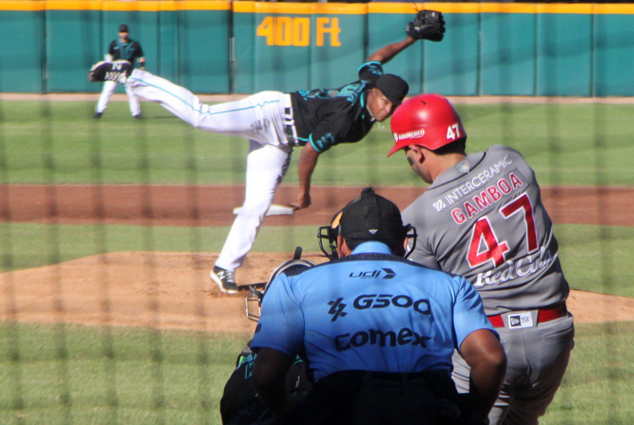DIABLOS GANA TERCER JUEGO DE LA SERIE EN SALTILLO