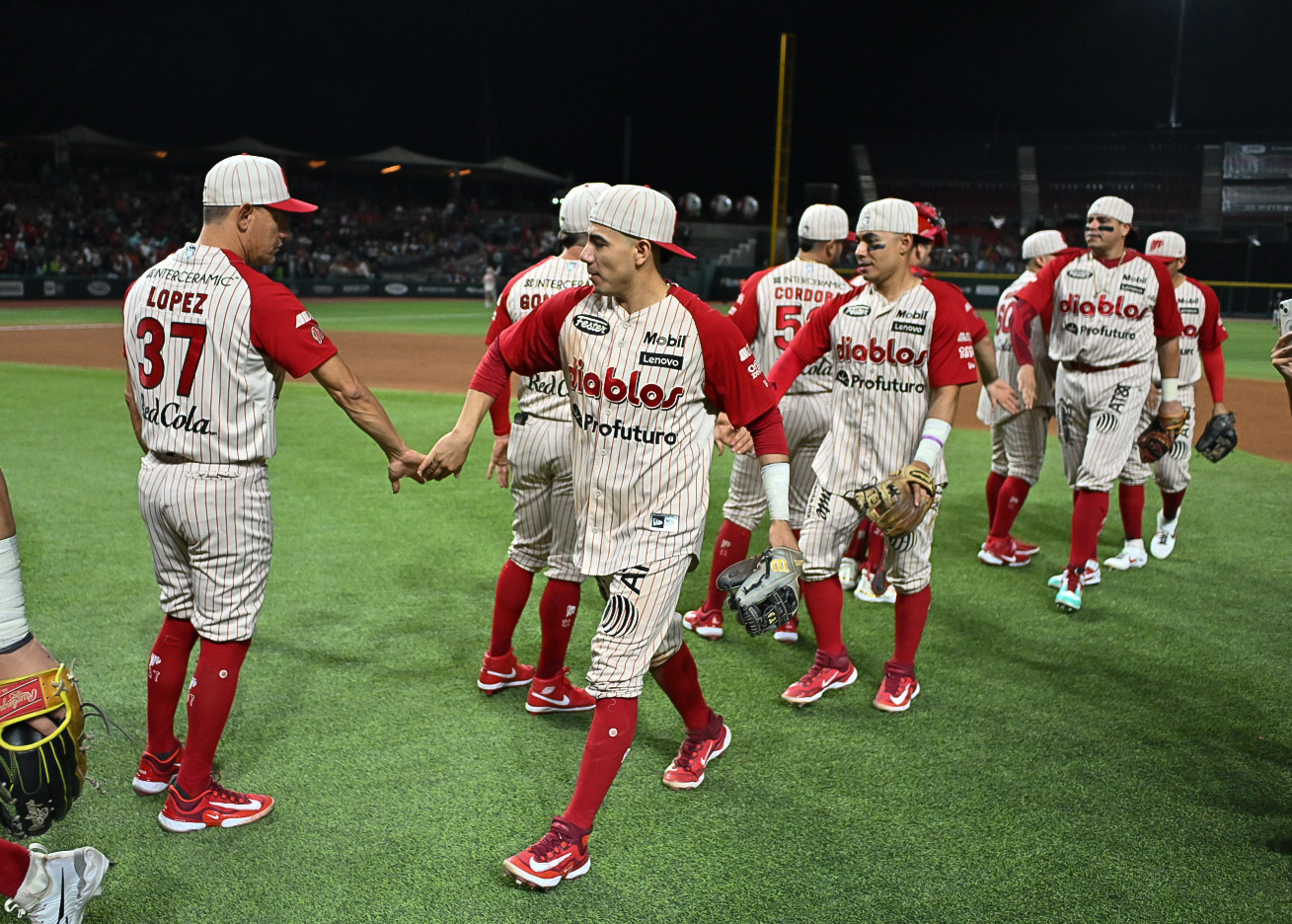 DIABLOS ROJOS AMARRA BOLETO A PLAYOFFS DESPUÉS DE VENCER A OLMECAS