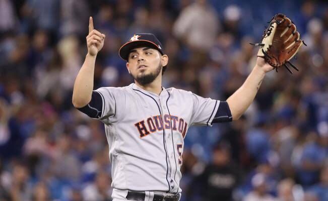 ROBERTO OSUNA SE CONVERTIRÁ EN EL PRIMER CERRADOR MEXICANO EN SER CAMPEÓN DE SALVAMENTOS EN MLB