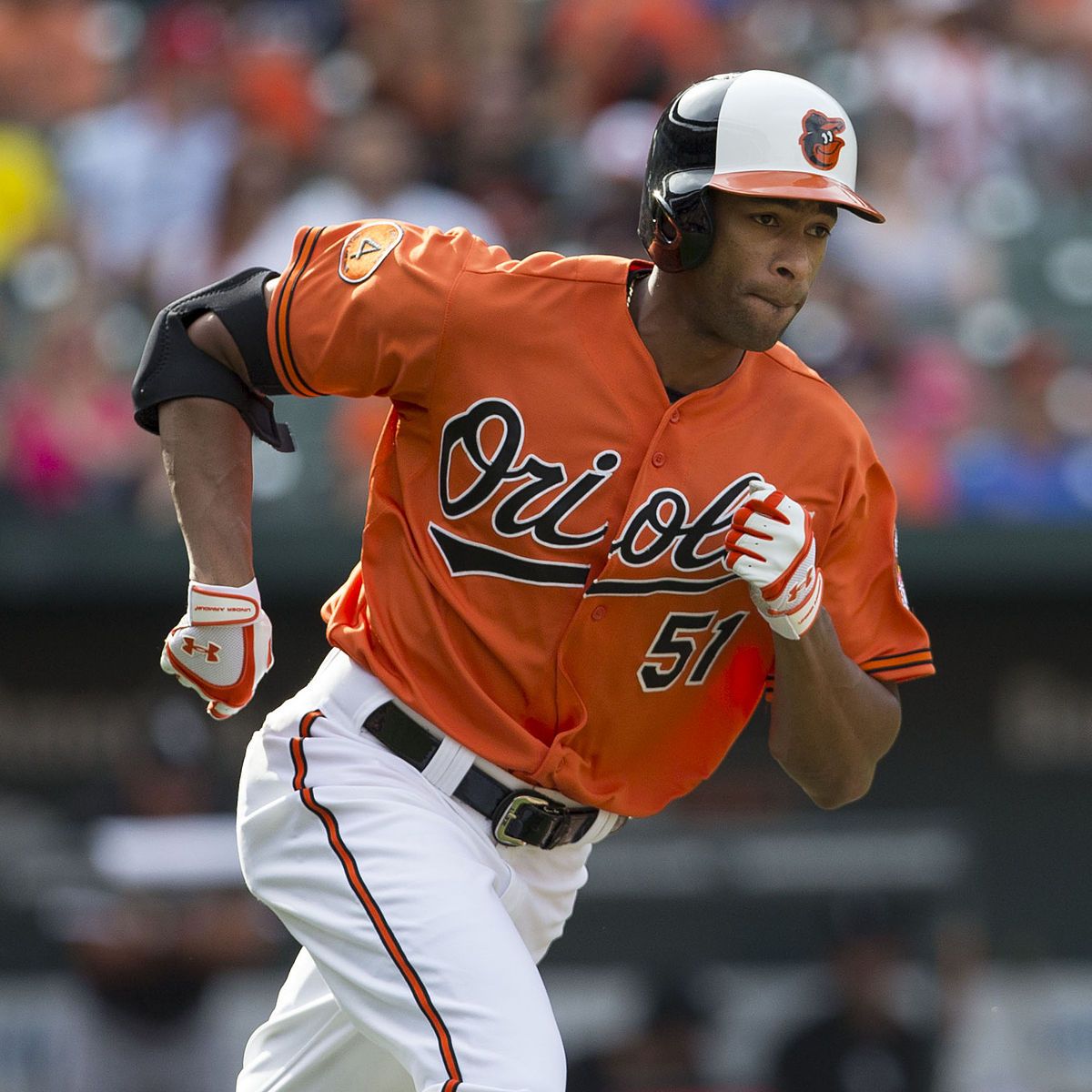 EL OUTFIELD CUBANO HENRY URRUTIA, TERCER IMPORTADO ESCARLATA