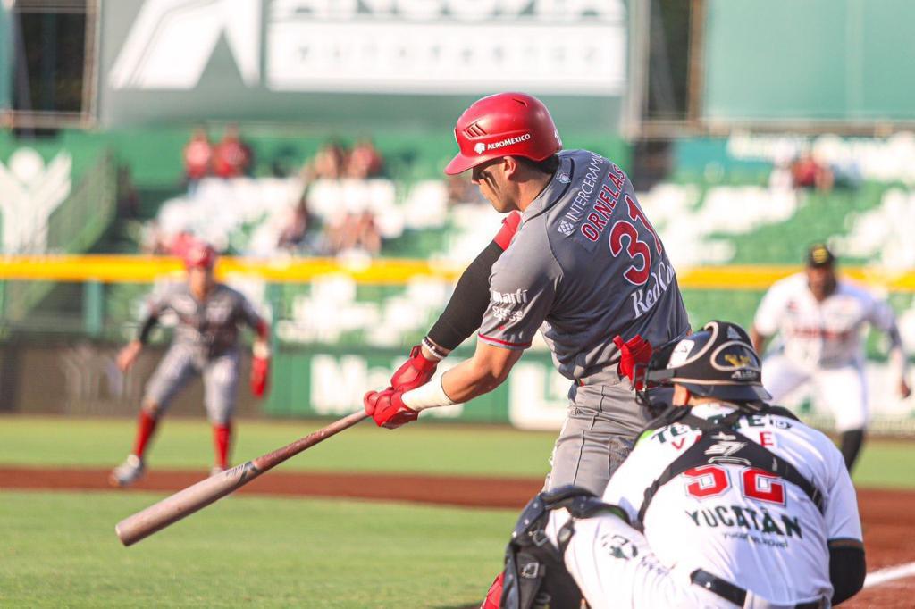 DIABLOS BLANQUEA A LEONES EN EL JUEGO 2 Y ASEGURA LA SERIE