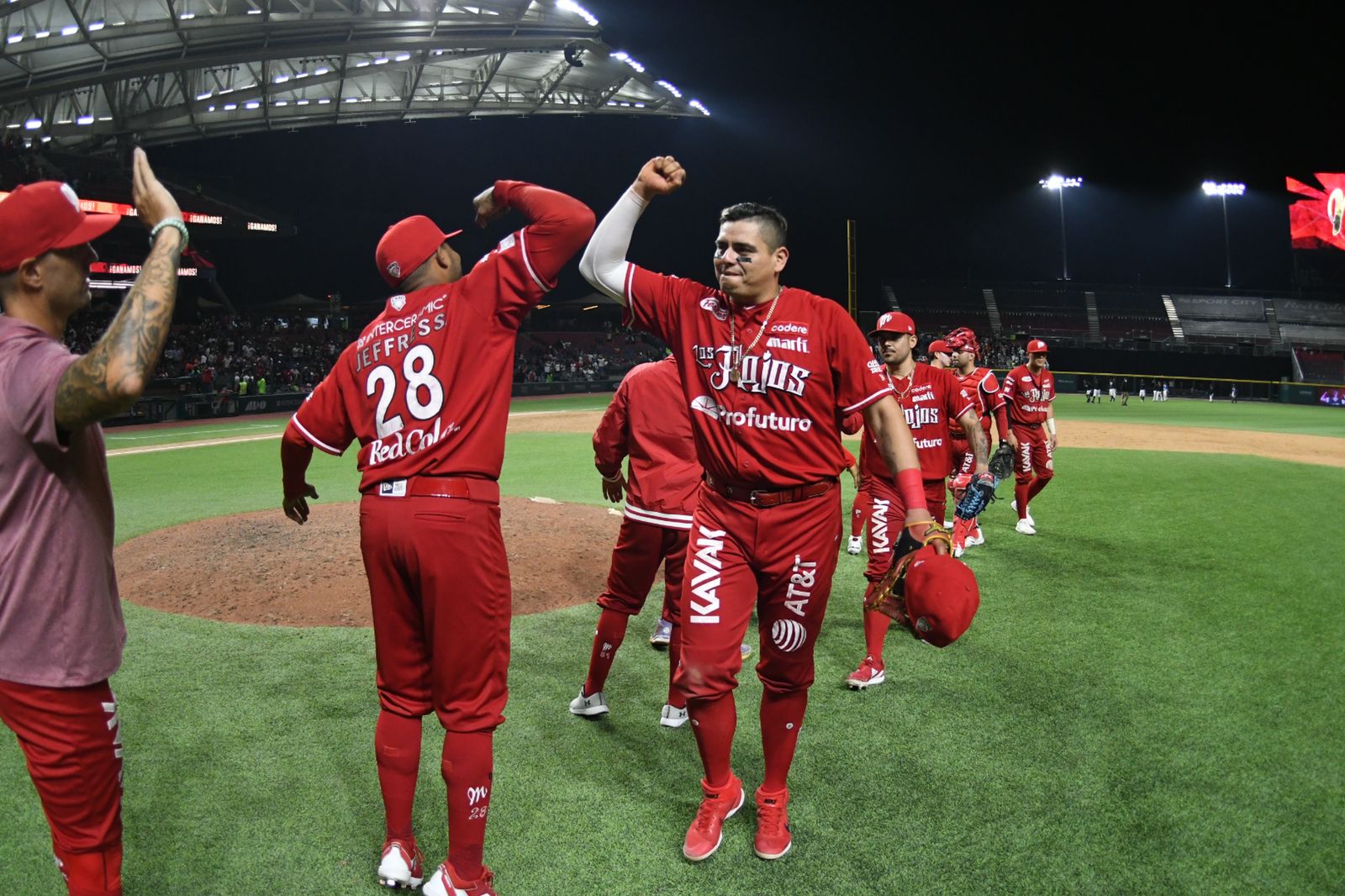 DIABLOS VIENE DE ATRÁS PARA VENCER A TIGRES