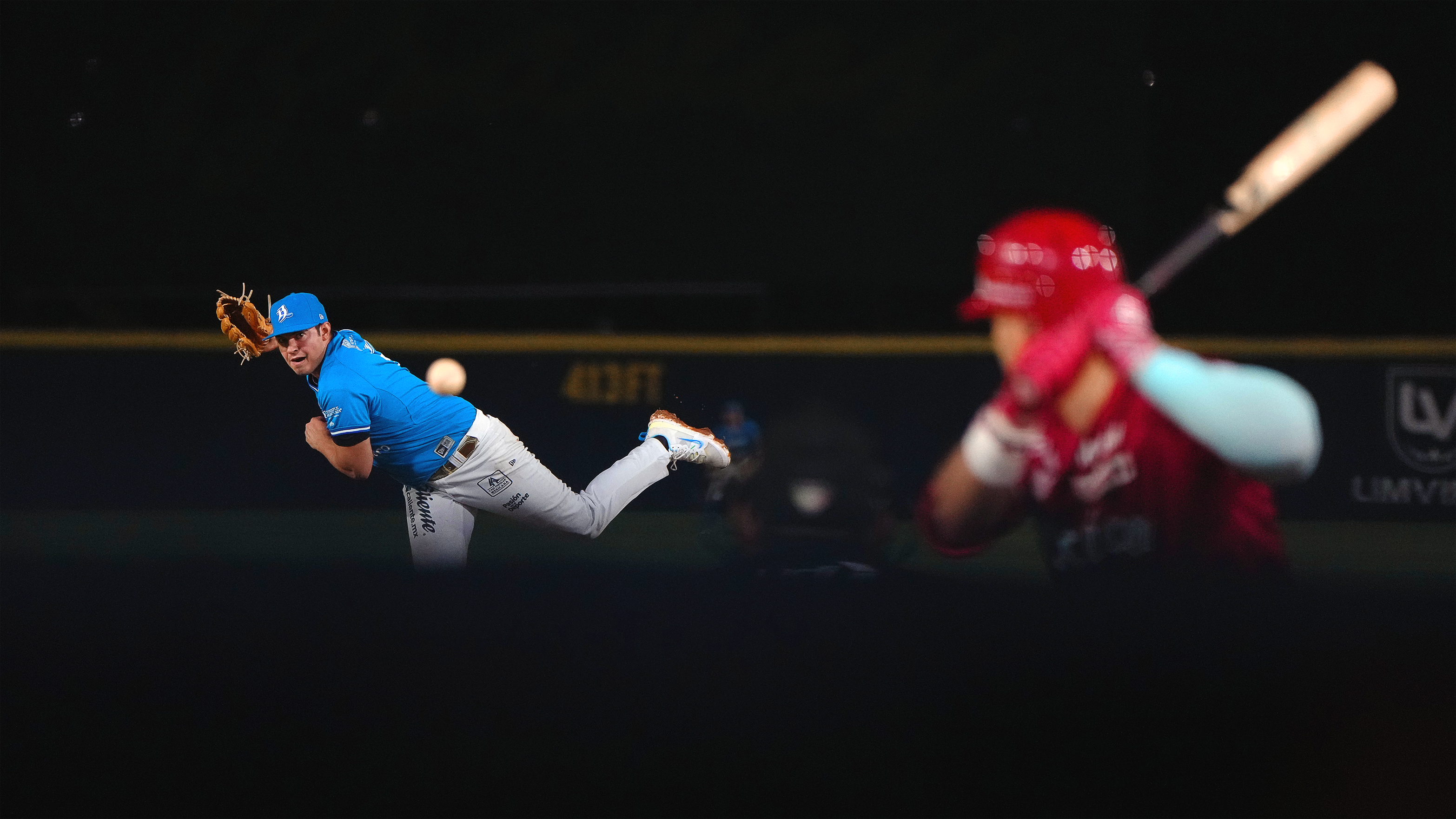 DIABLOS EMPATA LA SERIE CON NOCHE DE 15 CARRERAS Y 19 BASES POR BOLAS NEGOCIADAS (RÉCORD DE LMB)