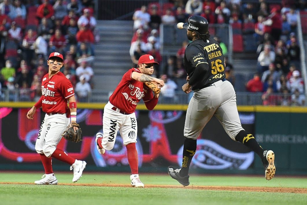 Leones empata la Serie de Campeonato al ganar el Juego 2