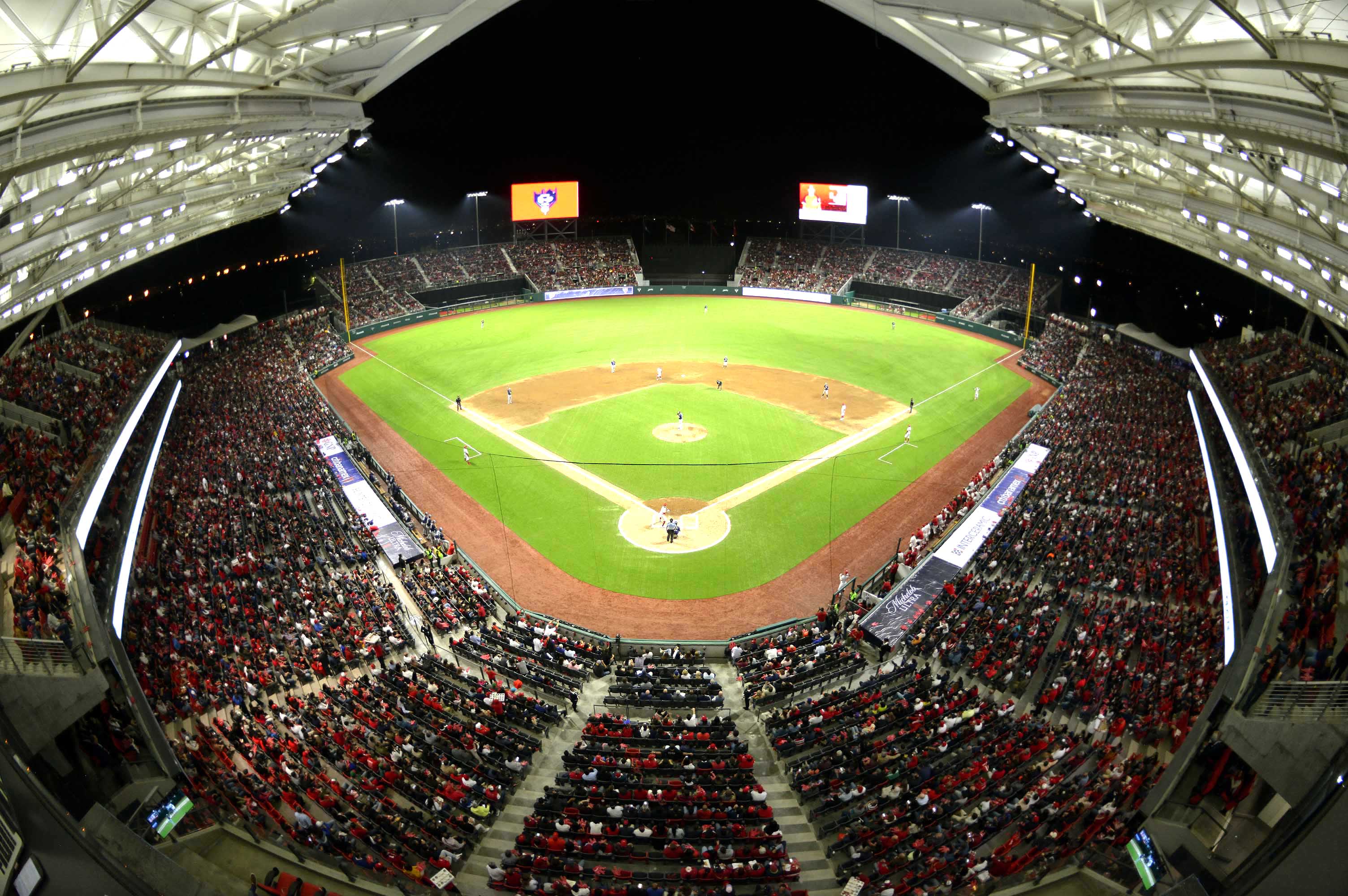 LOS DIABLOS ROJOS RECIBEN A LOS LEONES DE YUCATÁN