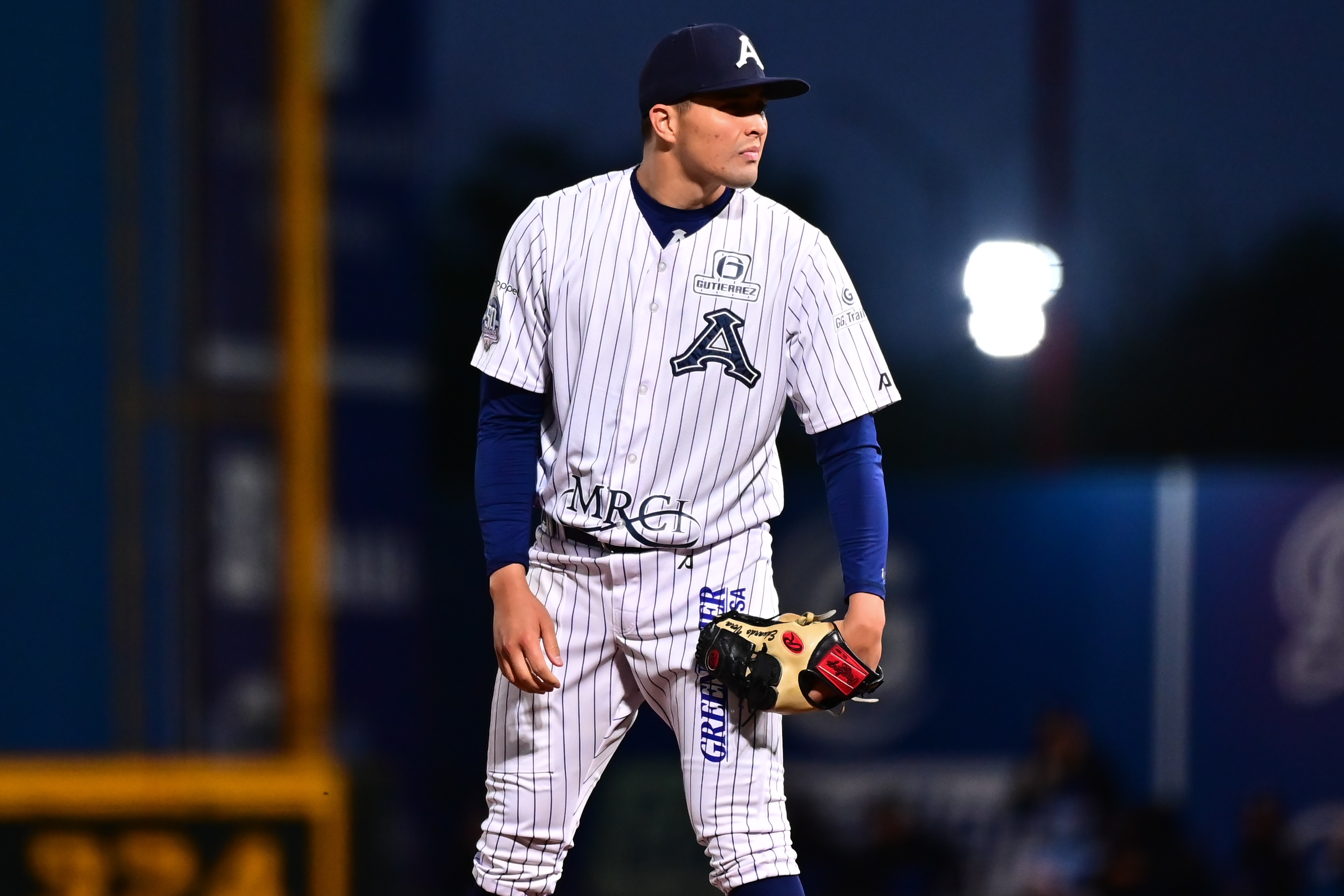 PITCHER EDUARDO VERA LLEGA A LOS DIABLOS ROJOS DEL MÉXICO