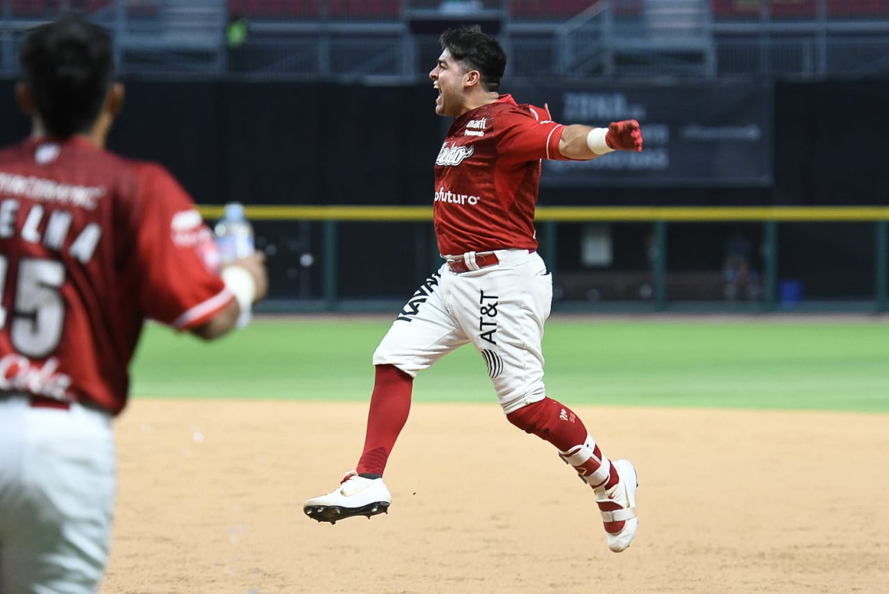 ESPECTACULAR REMONTADA ESCARLATA ANTE MONCLOVA Y EN ENTRADAS EXTRA DIABLOS ASEGURA LA SERIE.