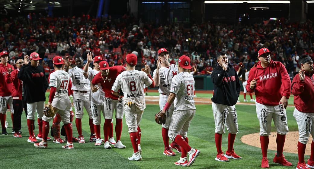 DIABLOS GANA JUEGO 1 CON BATEO, PITCHEO Y GRAN DEFENSIVA