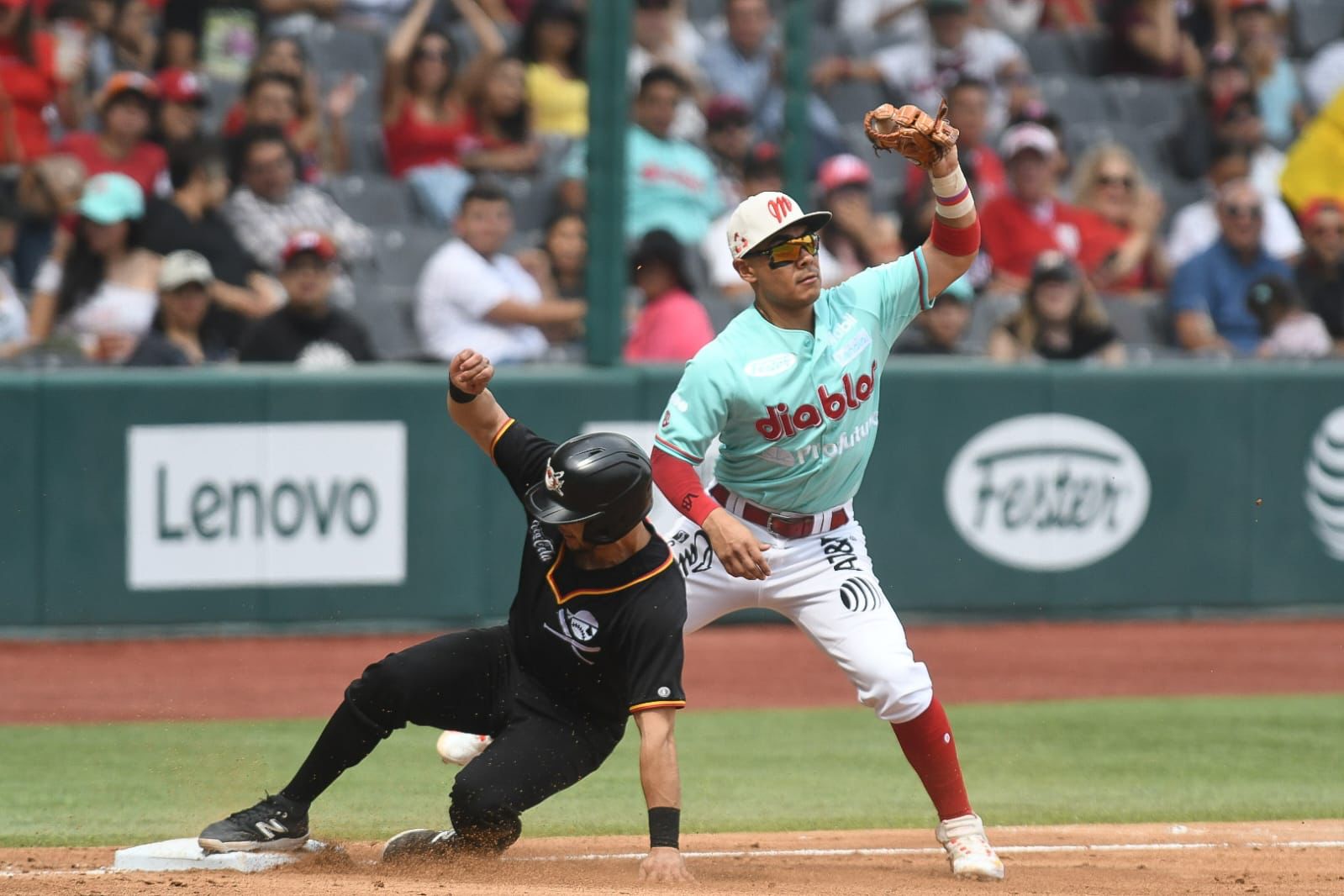 PIRATAS GANA EL SEGUNDO JUEGO DE LA SERIE