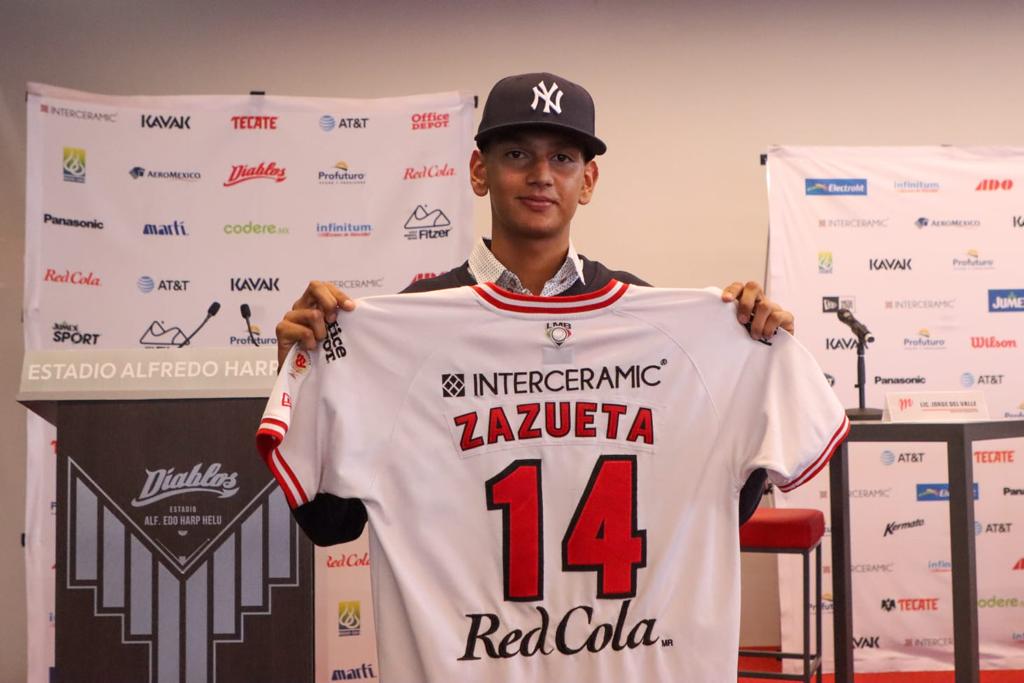 Christian Zazueta firma con los New York Yankees