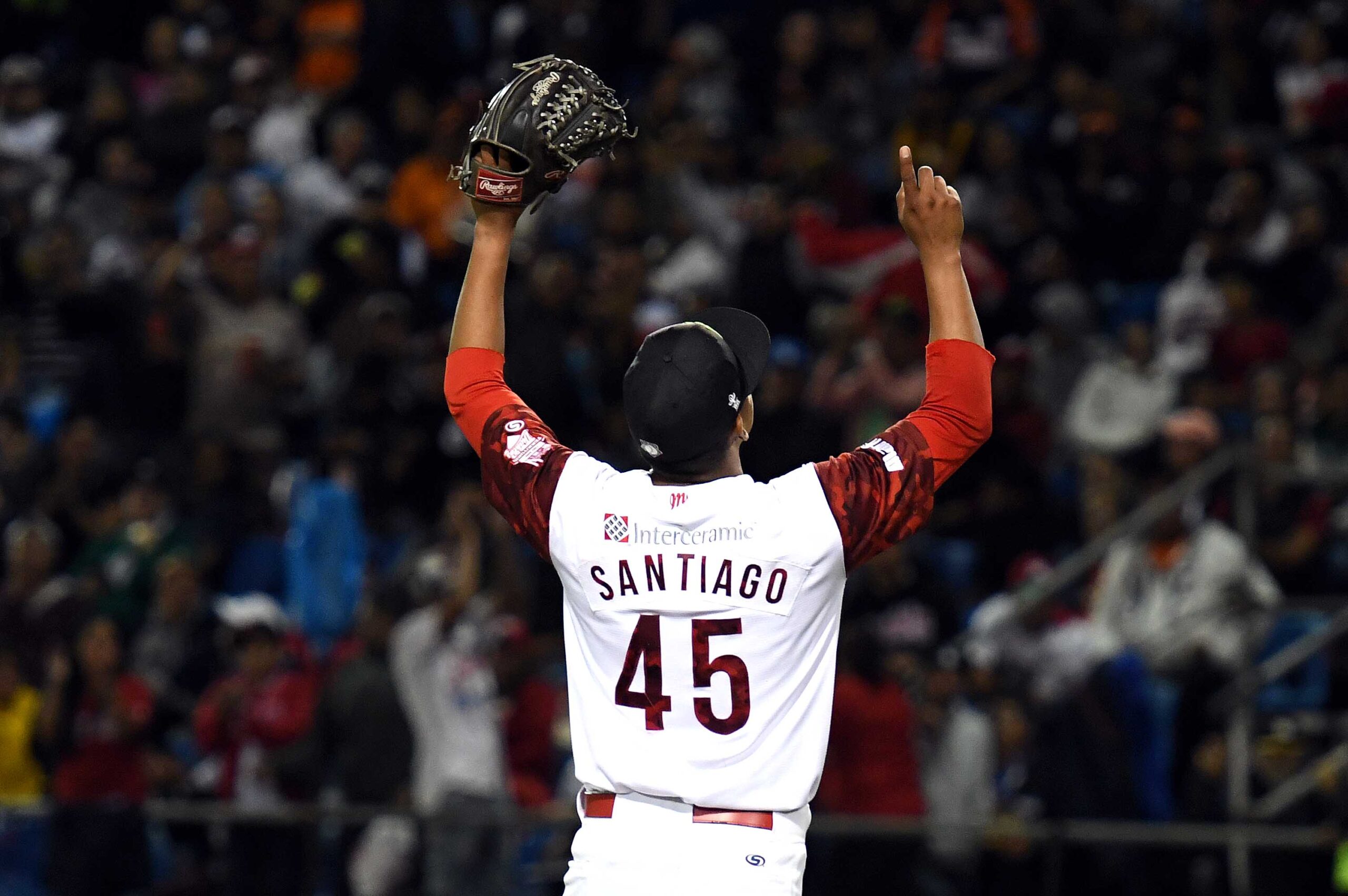 NATHANAEL SANTIAGO CONTINÚA SU PREPARACIÓN EN CASA