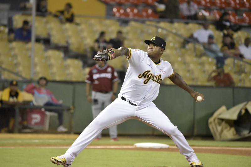 ENNY ROMERO, NUEVO REFUERZO ESCARLATA