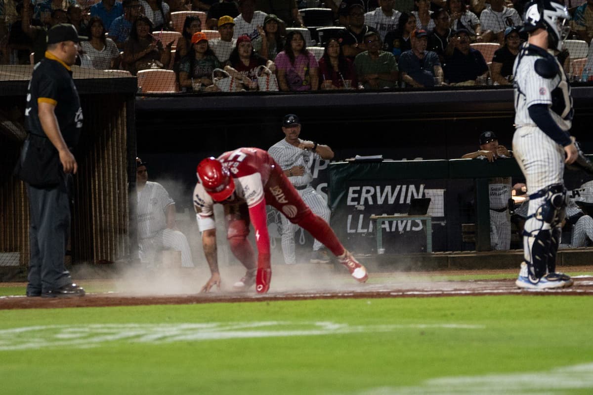 DIABLOS ASEGURA LA SERIE EN CANCÚN