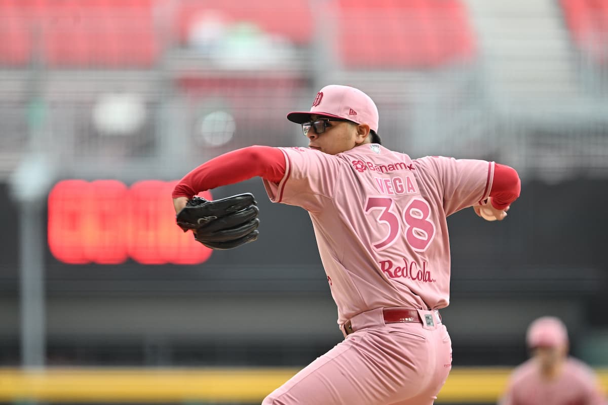 DOS DEBUTS ESCARLATAS