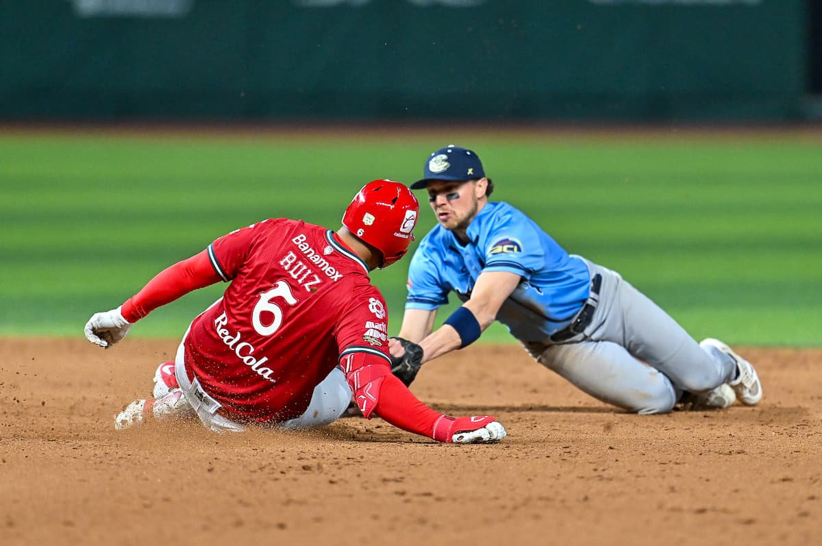 COUGARS EXPLOTA OFENSIVAMENTE Y VENCE A DIABLOS ROJOS AL ABRIR LA CHAMPIONS LEAGUE